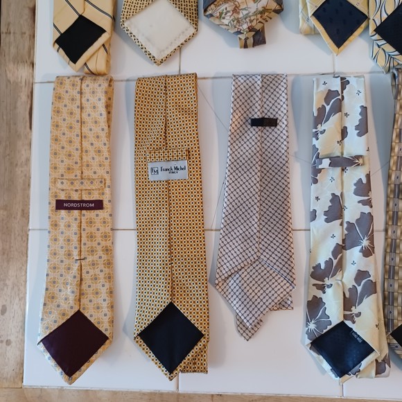 Elegant Yellow and Brown Tie Set - Picture 9 of 9